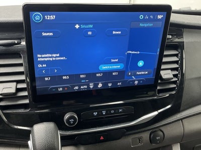 2024 Ford Transit Passenger Wagon XLT