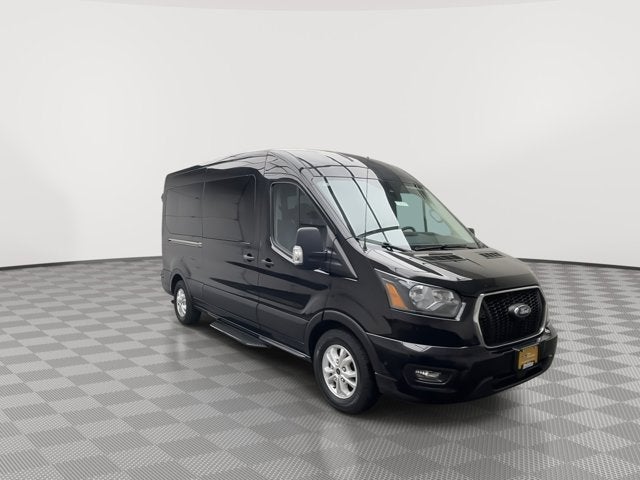 2024 Ford Transit Passenger Wagon XLT