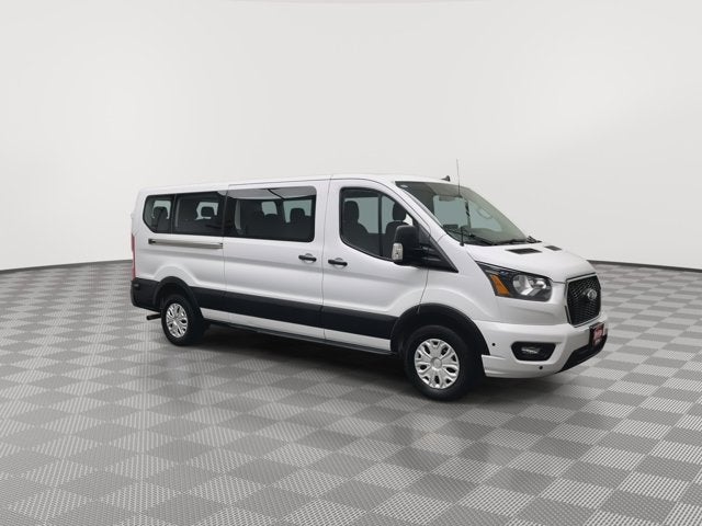 2024 Ford Transit Passenger Wagon XLT