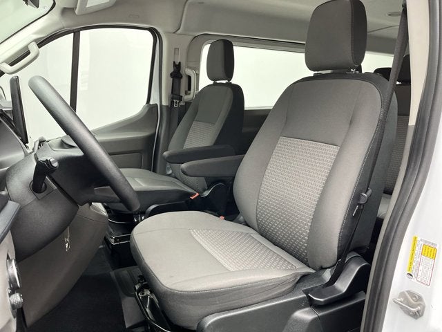 2024 Ford Transit Passenger Wagon XLT