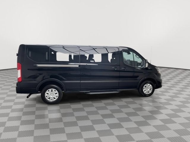 2023 Ford Transit Passenger Wagon XLT