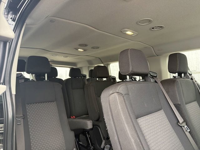 2023 Ford Transit Passenger Wagon XLT