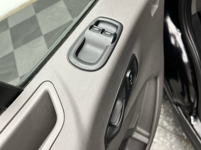 2023 Ford Transit Passenger Wagon XLT