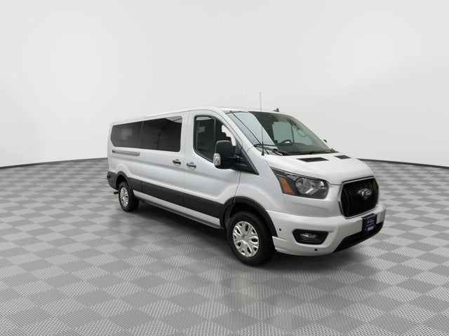 2024 Ford Transit Passenger Wagon XLT