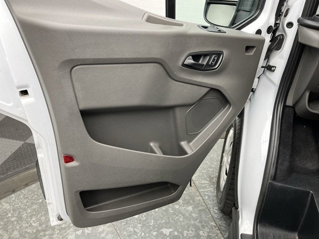 2024 Ford Transit Passenger Wagon XLT