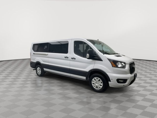 2024 Ford Transit Passenger Wagon XLT