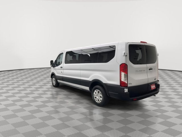 2023 Ford Transit Passenger Wagon XLT