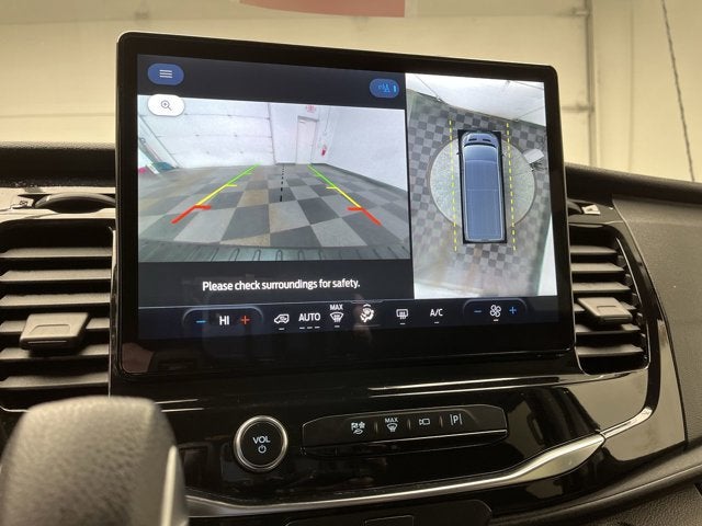 2023 Ford Transit Passenger Wagon XLT