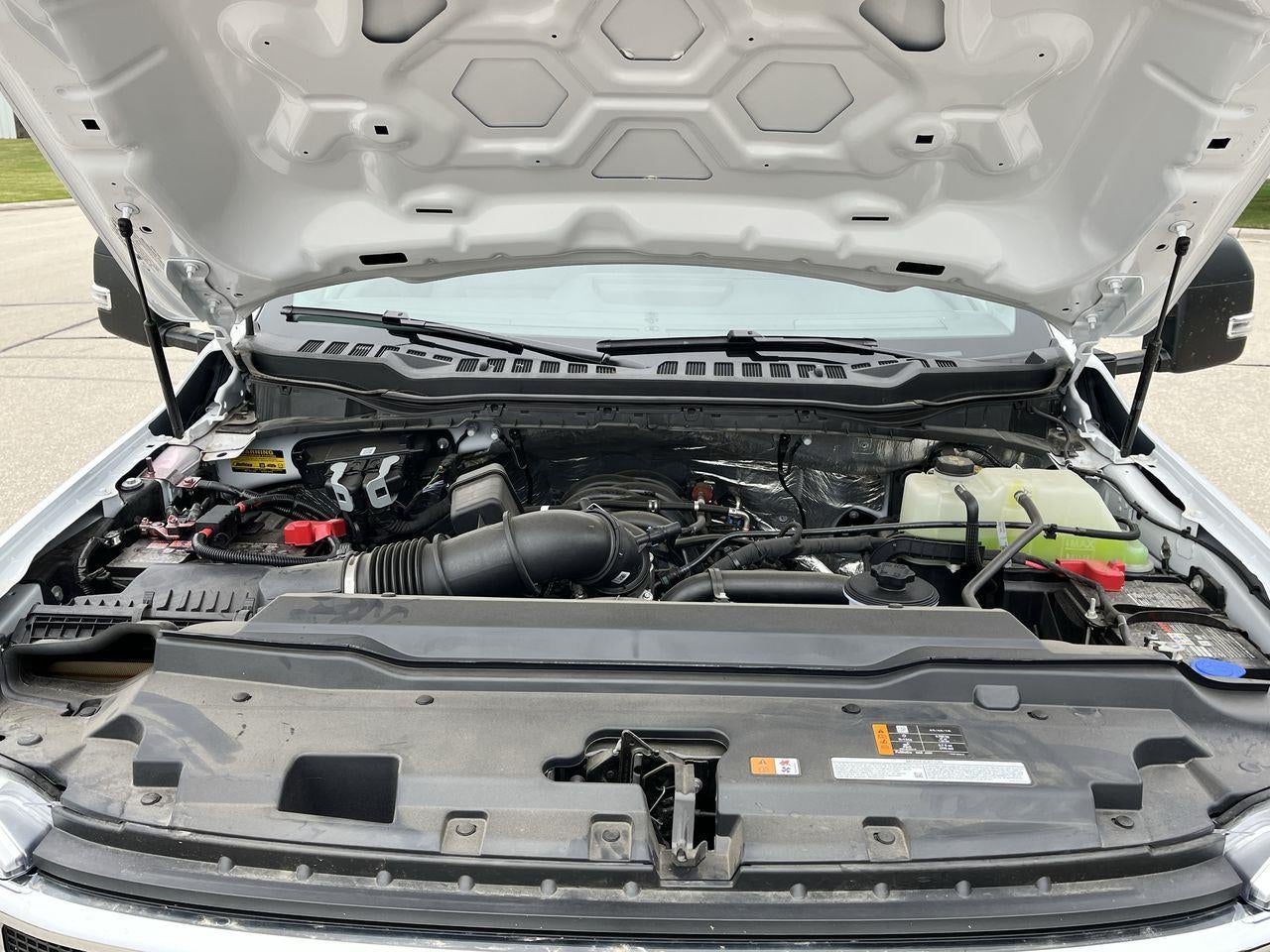 2025 Ford Super Duty F-550 DRW XL