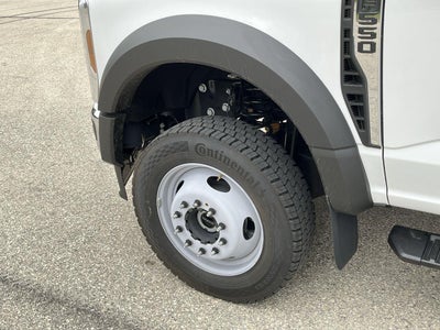 2025 Ford Super Duty F-550 DRW XL