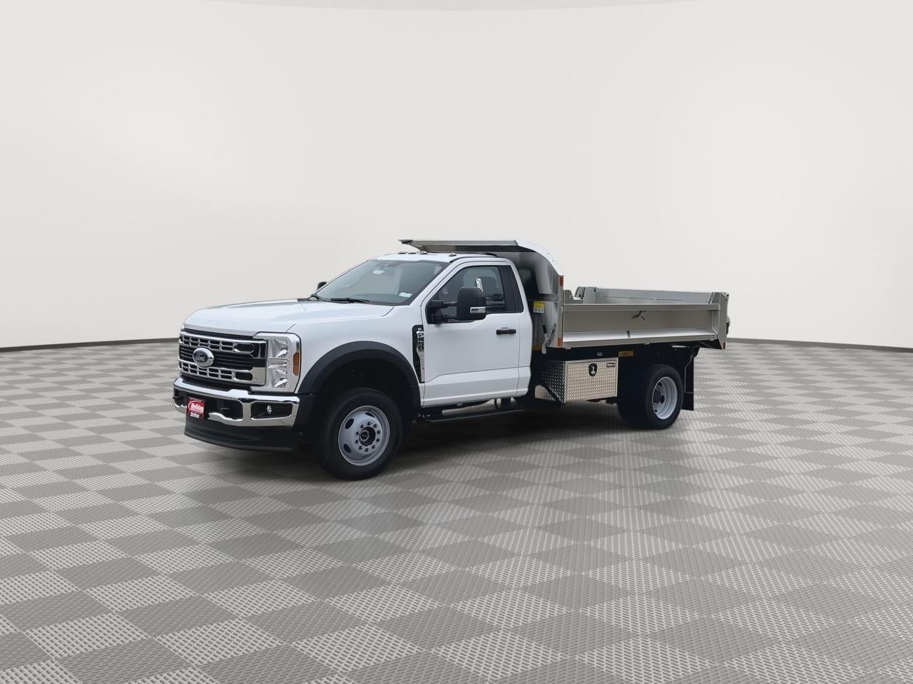 2025 Ford Super Duty F-550 DRW XL