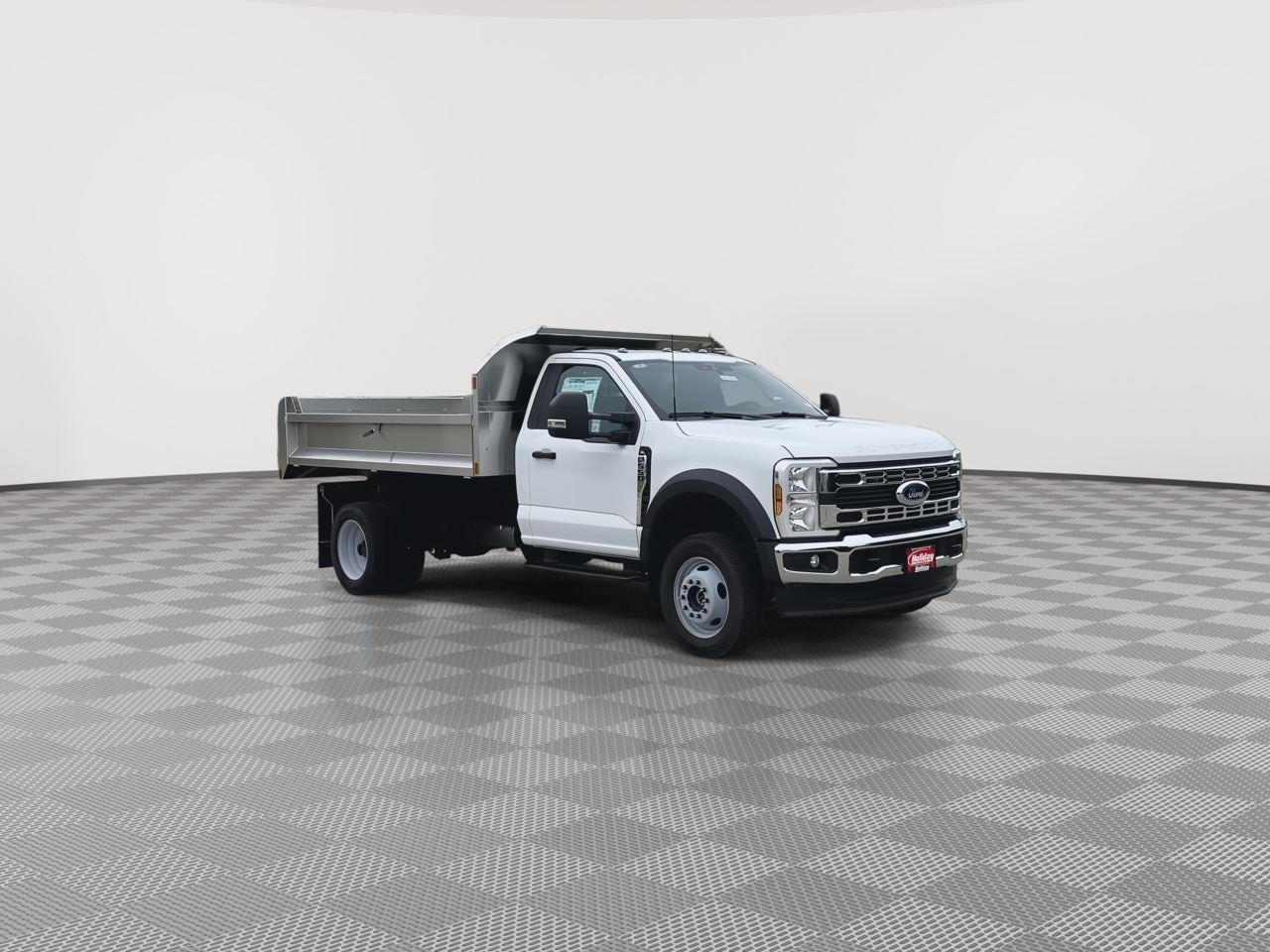 2025 Ford Super Duty F-550 DRW XL