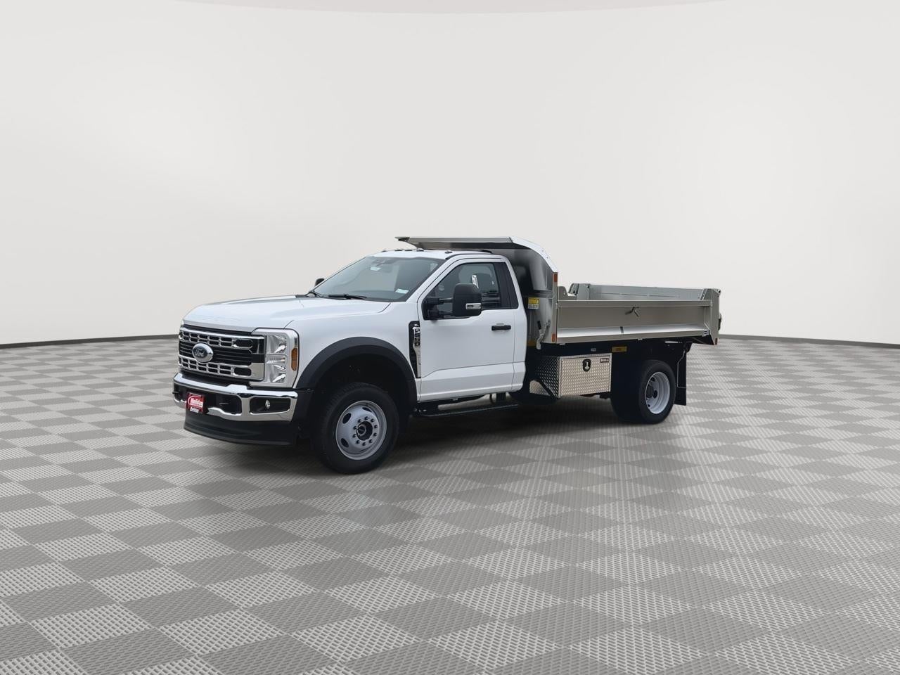 2025 Ford Super Duty F-550 DRW XL