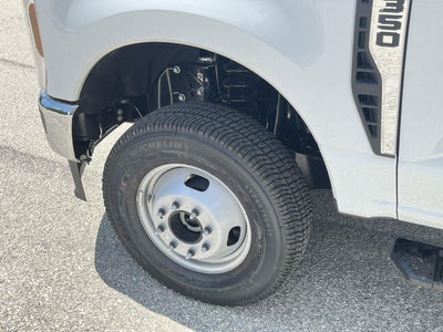 2026 Ford Super Duty F-350 DRW XL