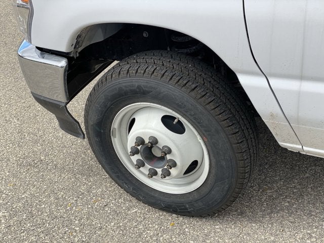 2025 Ford E-350SD Wabash Box Van