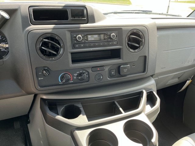 2027 Ford E-Series Cutaway E-350 DRW 176 WB