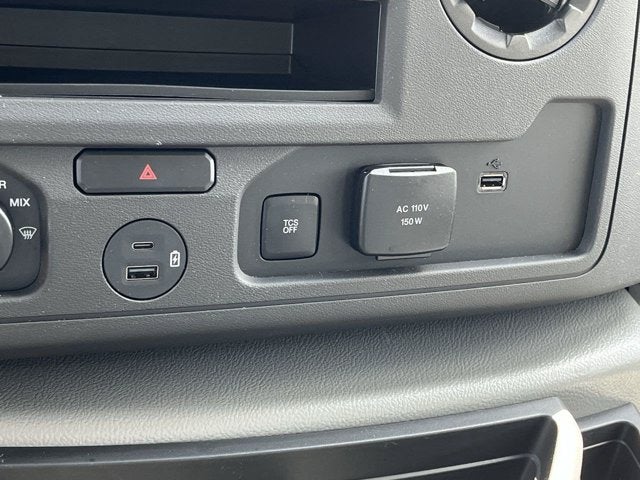 2027 Ford E-Series Cutaway E-350 DRW 176 WB