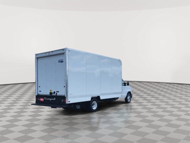 2027 Ford E-Series Cutaway E-350 DRW 176 WB
