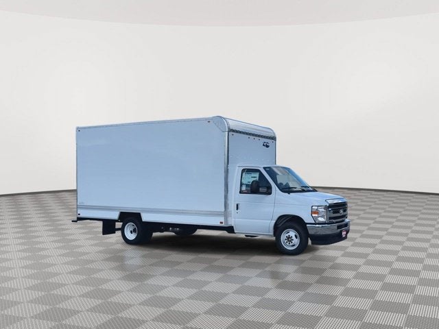 2027 Ford E-Series Cutaway E-350 DRW 176 WB