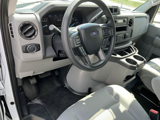 2027 Ford E-Series Cutaway E-350 DRW 176 WB