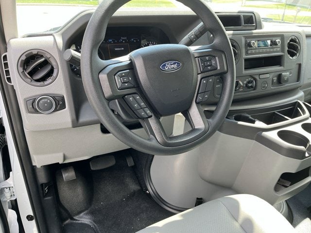 2027 Ford E-Series Cutaway E-350 DRW 176 WB