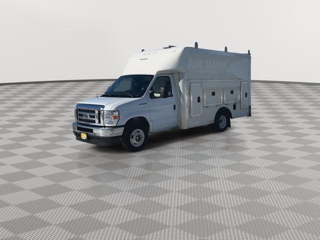 2024 Ford E-Series Cutaway E-350 SRW 138" WB