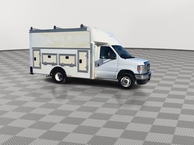 2024 Ford E-Series Cutaway E-350 SRW 138" WB