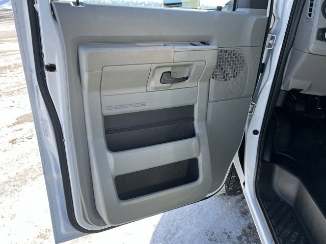 2024 Ford E-Series Cutaway E-350 SRW 138" WB