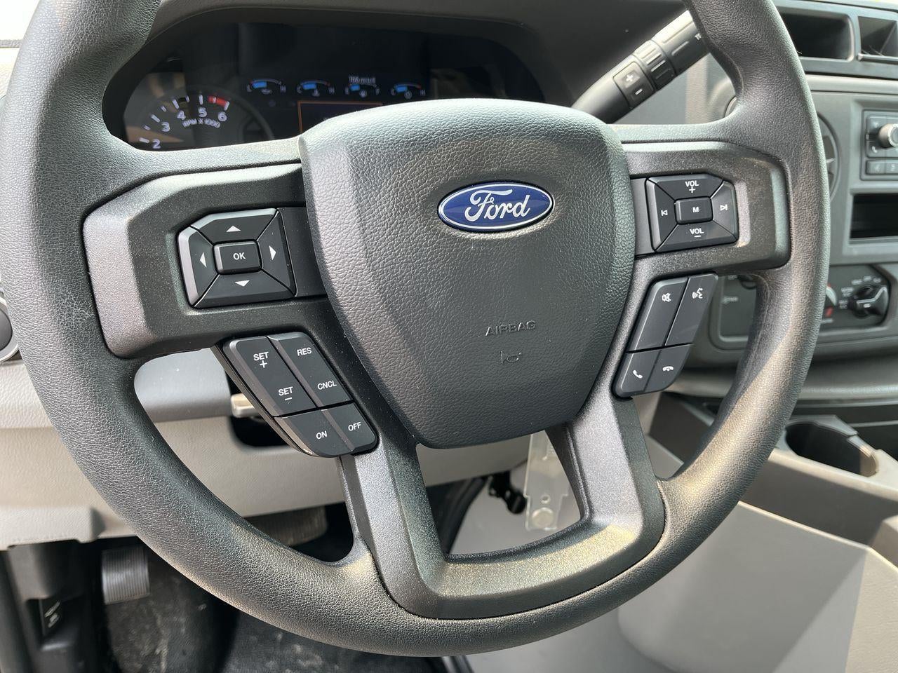 2026 Ford E-Series Cutaway E-350 DRW 138 WB