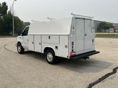 2026 Ford E-Series Cutaway E-350 DRW 138 WB