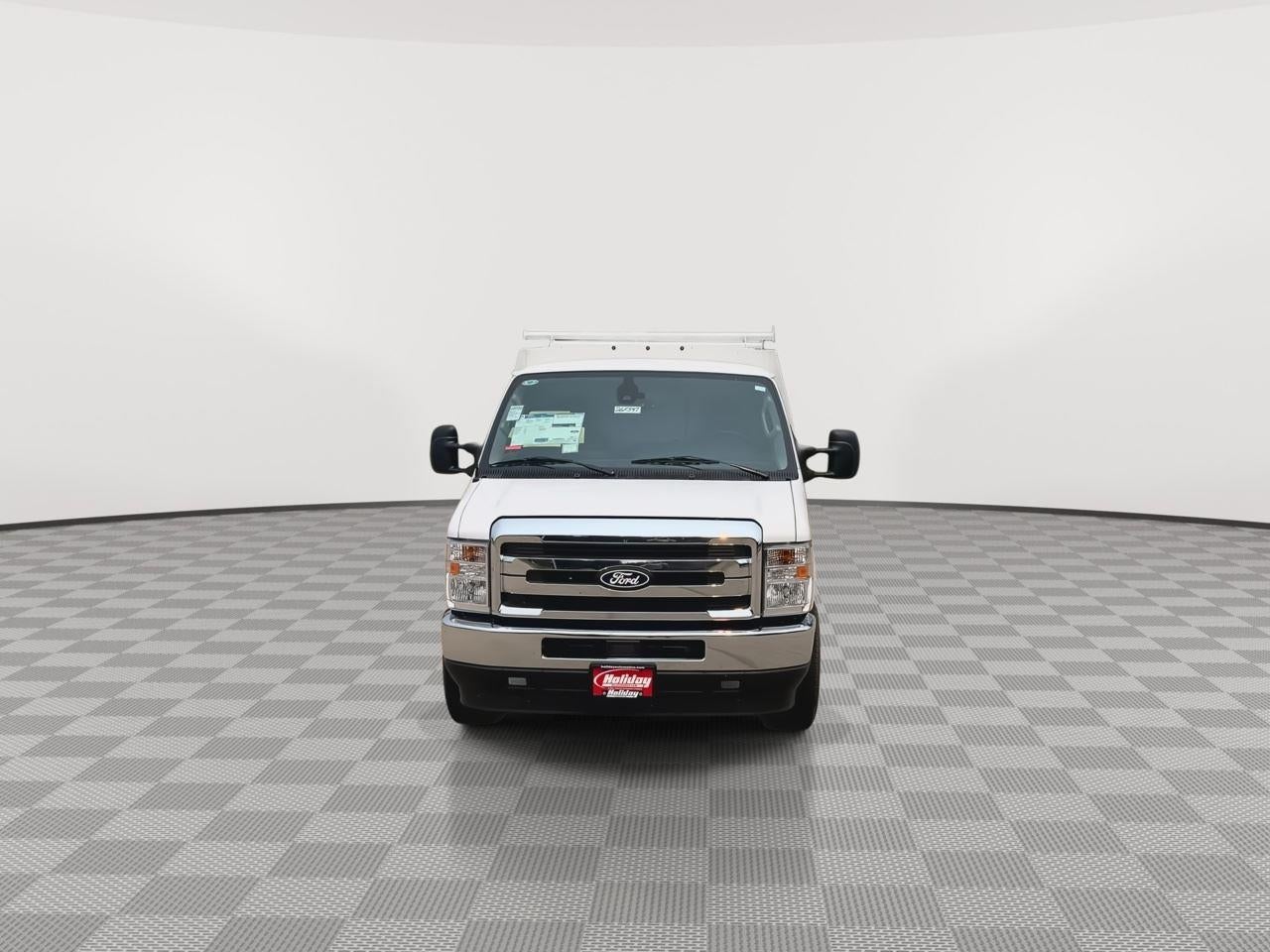 2026 Ford E-Series Cutaway E-350 DRW 138 WB
