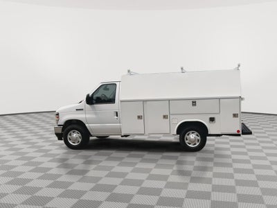 2026 Ford E-Series Cutaway E-350 DRW 138 WB