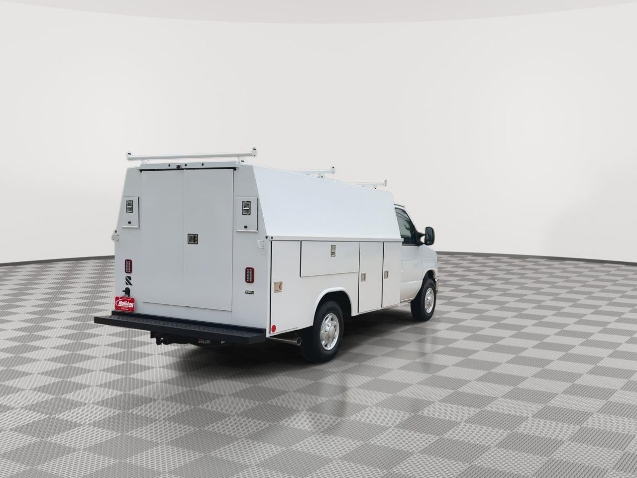 2026 Ford E-Series Cutaway E-350 DRW 138 WB