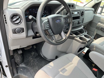 2026 Ford E-Series Cutaway E-350 DRW 138 WB