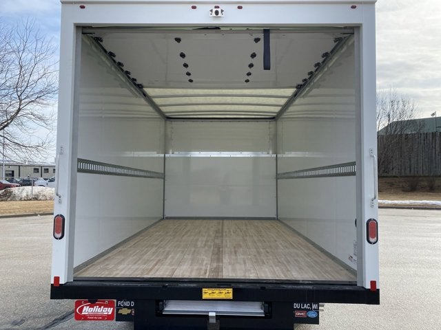 2025 Ford E-450SD Wabash Box Van