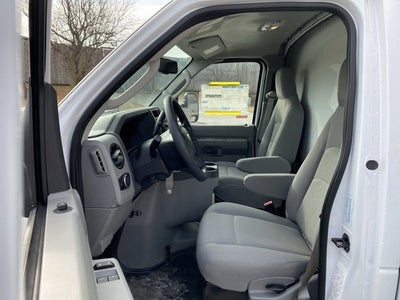 2025 Ford E-450SD Wabash Box Van