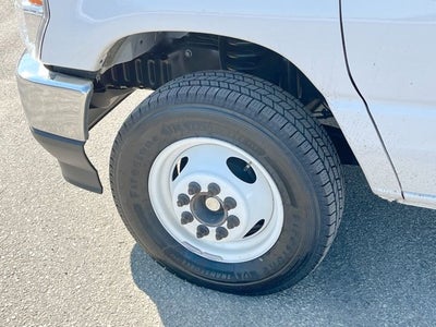 2024 Ford E-Series Cutaway Base DRW