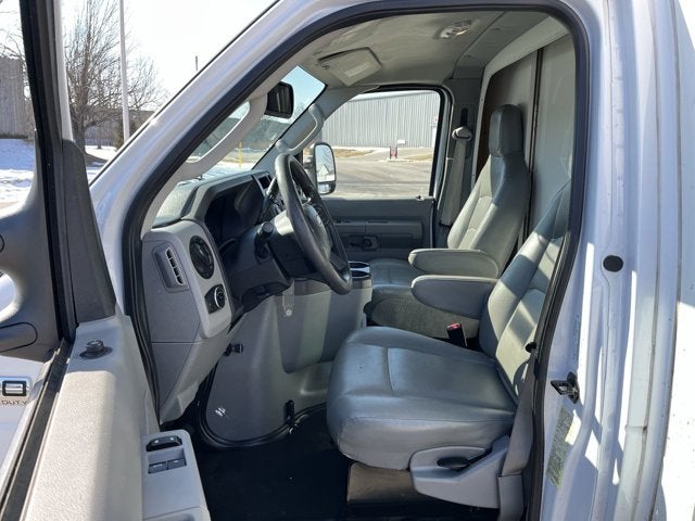2024 Ford E-Series Cutaway Base DRW