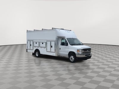2027 Ford E-450SD Base