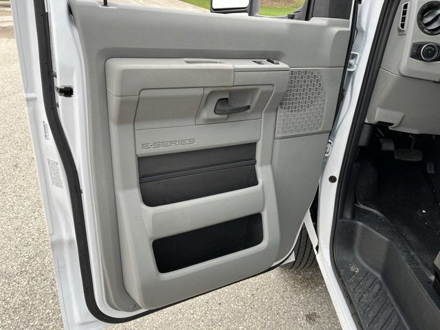 2027 Ford E-450SD Base