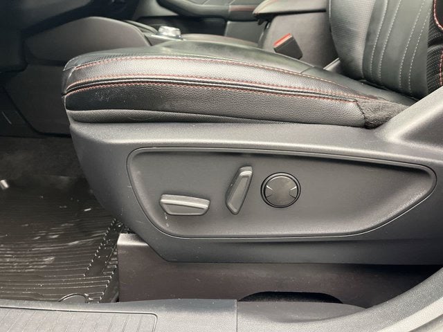 2025 Ford Escape ST-Line Elite