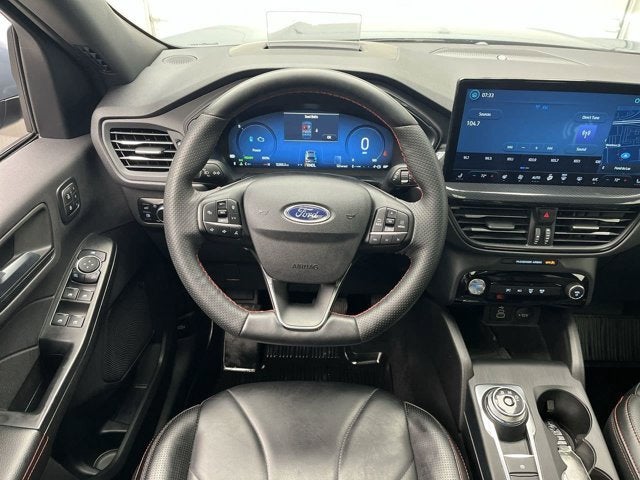 2025 Ford Escape ST-Line Elite