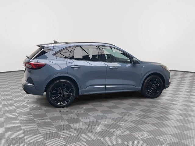 2025 Ford Escape ST-Line Elite