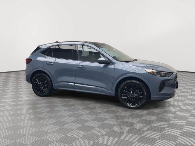 2025 Ford Escape ST-Line Elite