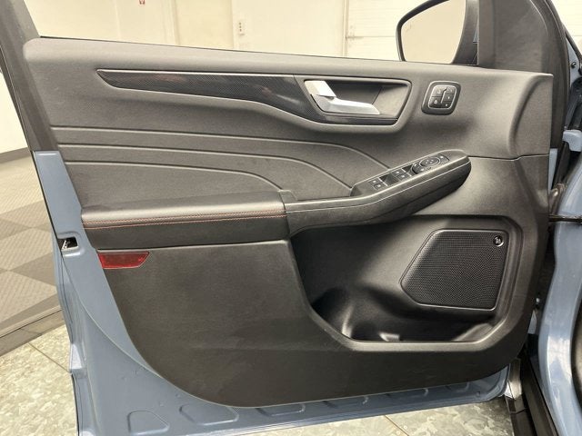2025 Ford Escape ST-Line Elite