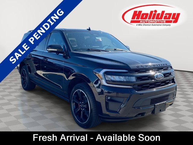 2023 Ford Expedition Limited's photo