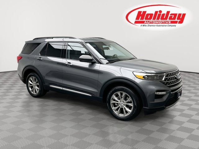 2022 Ford Explorer XLT 4WD's photo