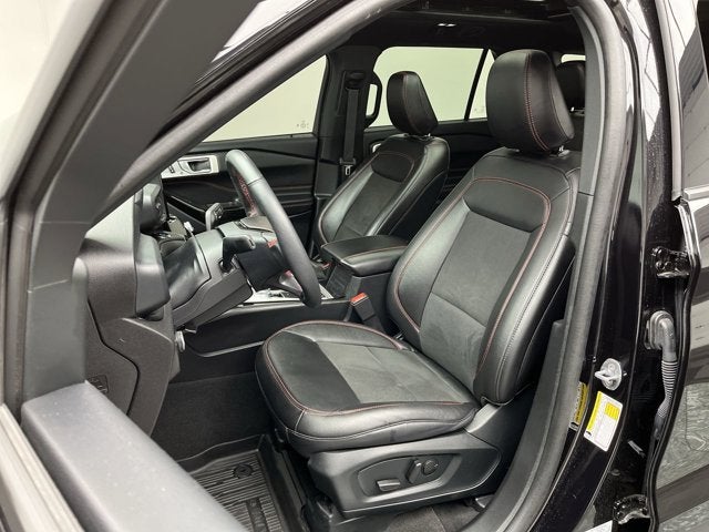 2024 Ford Explorer ST-Line
