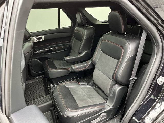 2024 Ford Explorer ST-Line