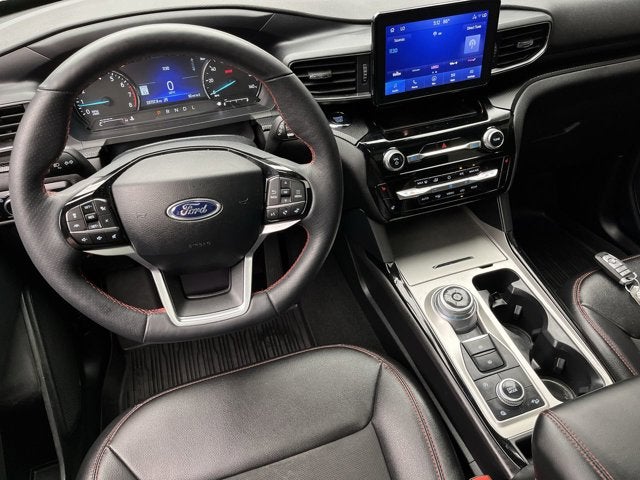 2024 Ford Explorer ST-Line
